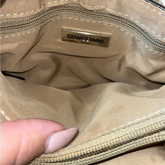 Giani Bernini Block Signature Crossbody Organizer - Picture 7 of 9
